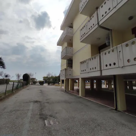 Functional With Balcony *