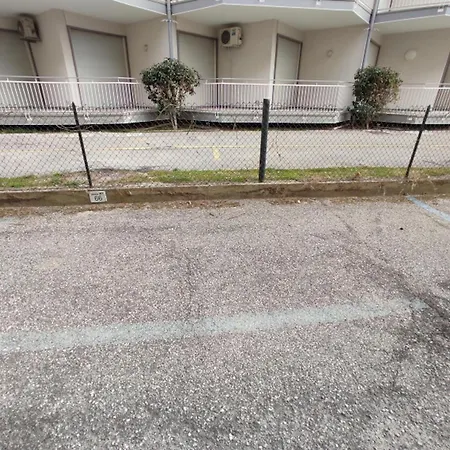 Functional With Balcony Апартаменти