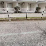 Апартаменты Functional With Balcony