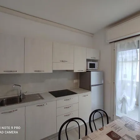 Апартаменты Functional With Balcony