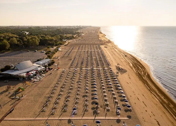 Апартаменты Functional With Balcony