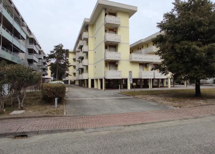 Functional With Balcony * Bibione